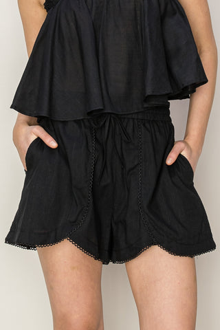 LACE DETAIL SHORT HF24A534
