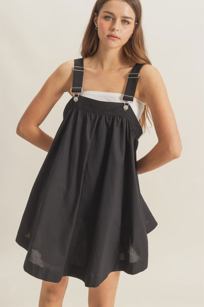 Gathered Detail Flowy Overall Mini Dress L / BLK Gathered Detail Flowy Overall Mini Dress L / BLK